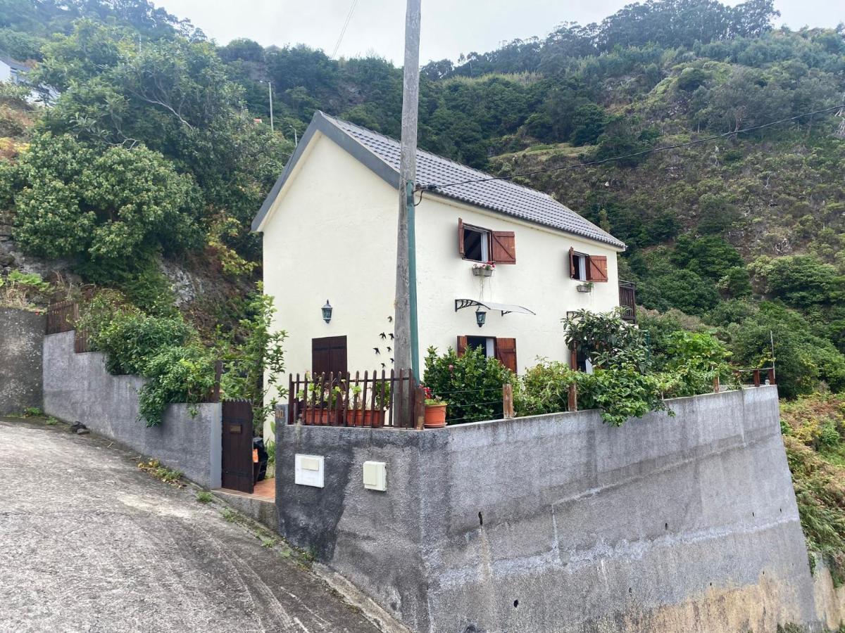 Casa Dias Leilighet Porto Moniz Eksteriør bilde